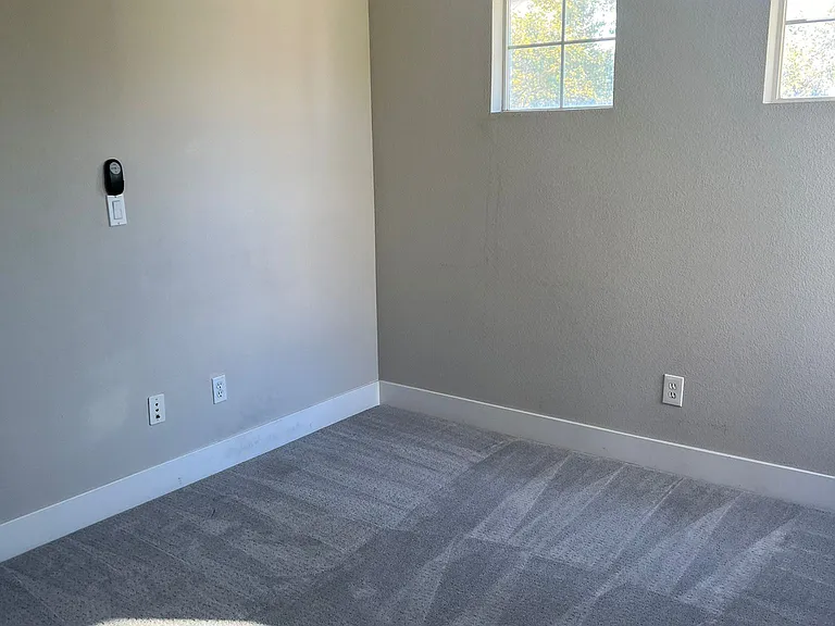 517 Fifteen Mile Dr — Photo 39