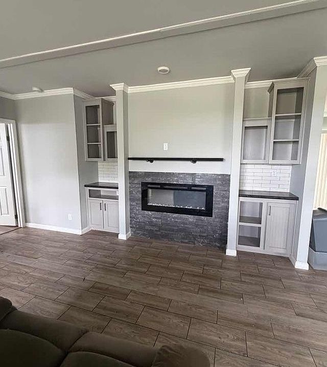 2nd image of 740 COUNTY ROAD 211