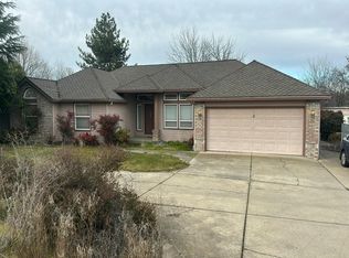 2445 Spring St, Medford, OR 97504