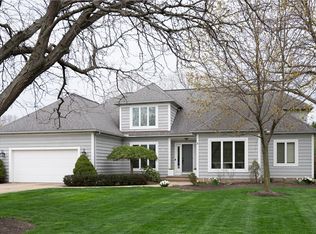 453 Longspur Rd, Highland Heights, OH 44143