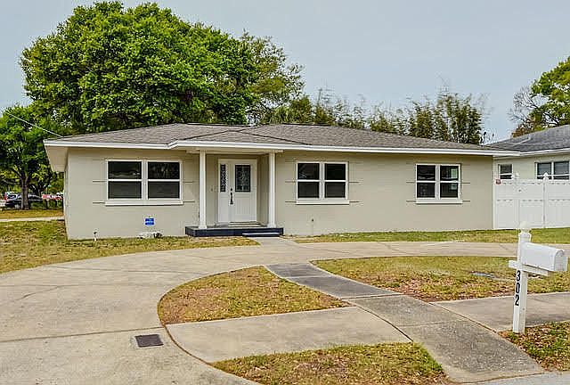 1st image of 302 N Matanzas Ave