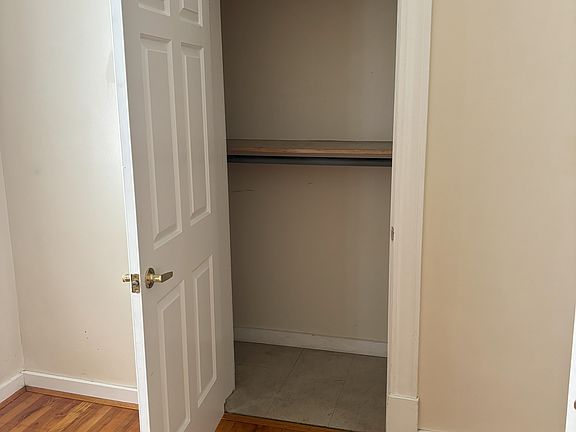 3rd image of 2315 Vine St #1