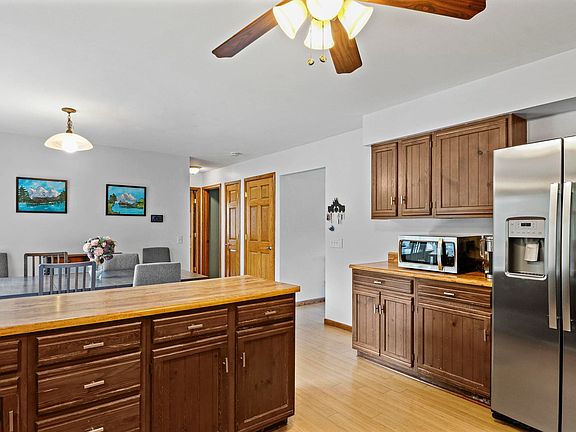 2nd image of 5737 Williamsburg Way