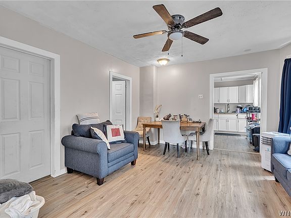 5th image of 265 Weiss St