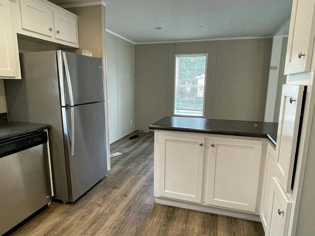 3 bed, 1152 sqft, $1,500 — Photo 4