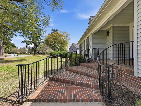 5th image of 2123 Rivershore Rd