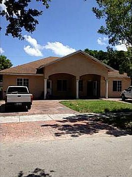1st image of 1174 NW 102nd St