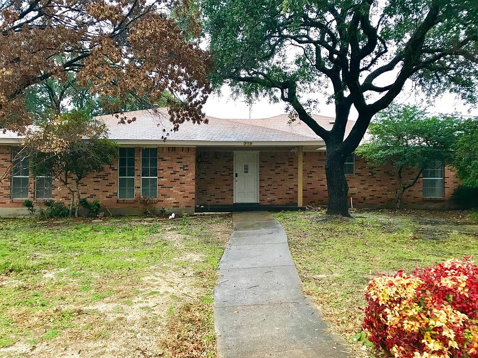 1st image of 213 Abbey Ln