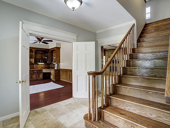 4th image of 2514 Golden Pond Dr