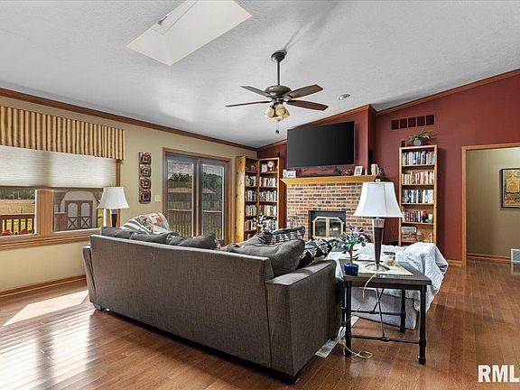 5th image of 7908 Hunt Rd