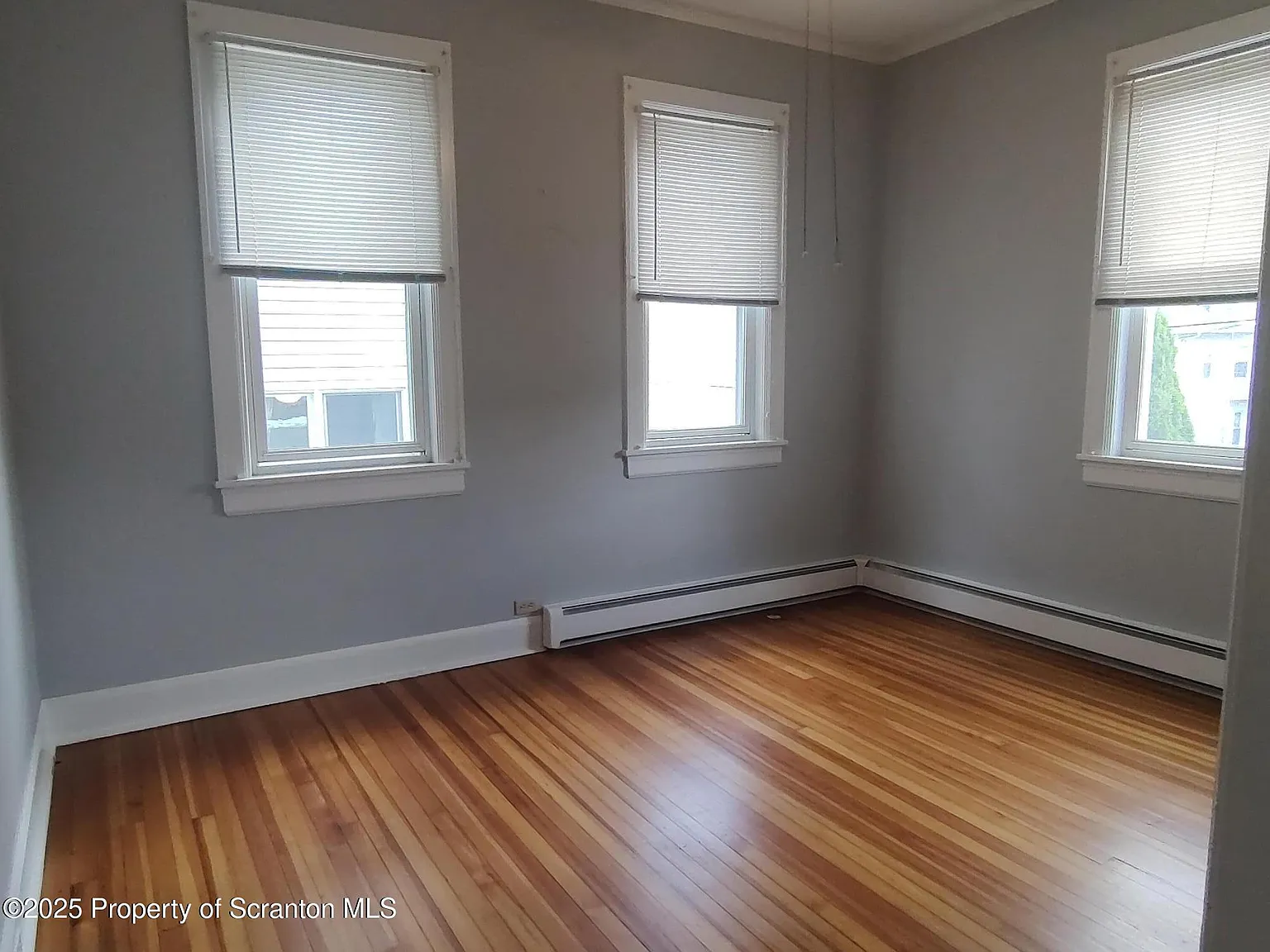 2 bed, 1.0 bath, 1006 sqft, $1,200 — Photo 4