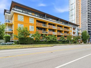 516 Foster Ave #201, Coquitlam, BC V3J 0H8
