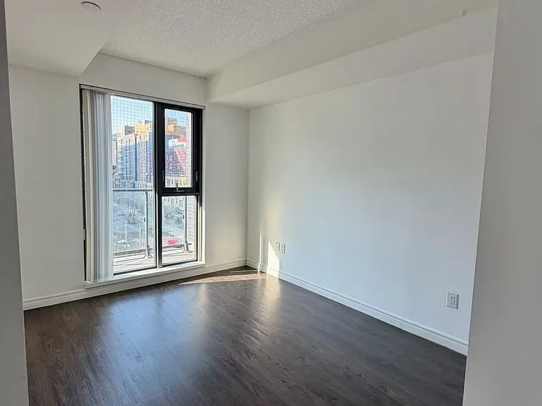 159 Dundas St E #610 — Photo 10