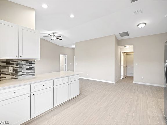 4th image of 2914 NW 9th Ave