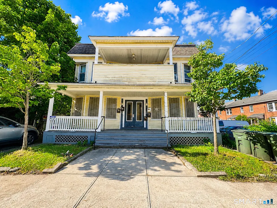 350 Spring St