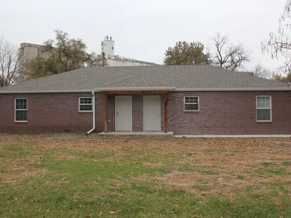 347 E 1st St, Greenwood, NE 68366
