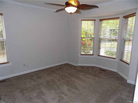 5th image of 128 Milbros Ln