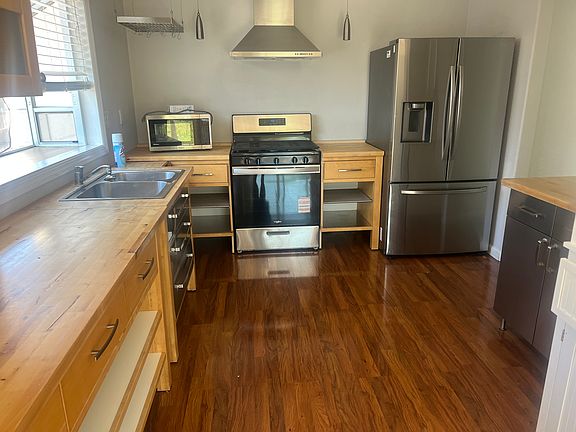 4th image of 5047 Oakbrook Cir