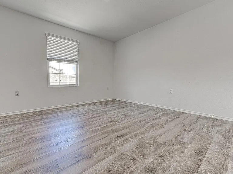 2704 Shimsham Dr — Photo 14