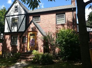 25 Grassmere Rd, Brookline, MA 02467