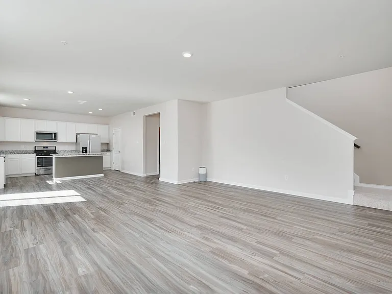 2085 Pomona Way — Photo 16