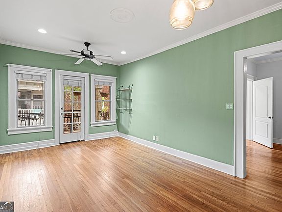 4th image of 856 Briarcliff Rd NE APT 22