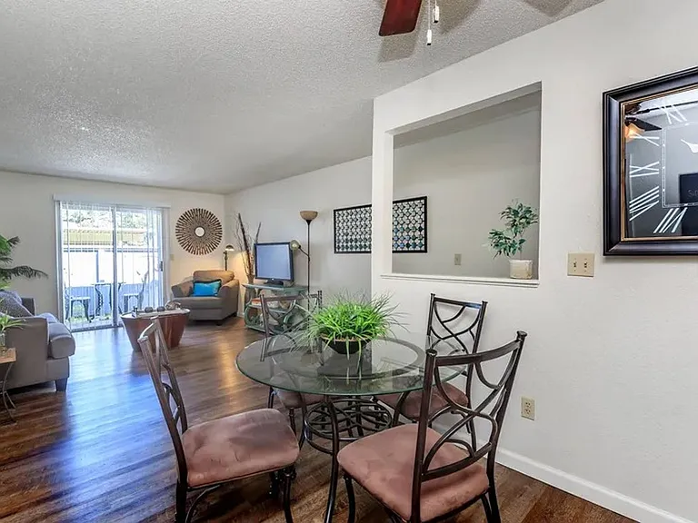 Welcome Home to The Villa Apartments! — Photo 23