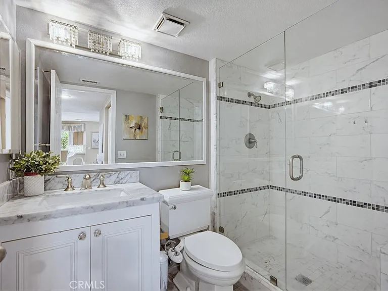 3731 Columbia Cir — Photo 19