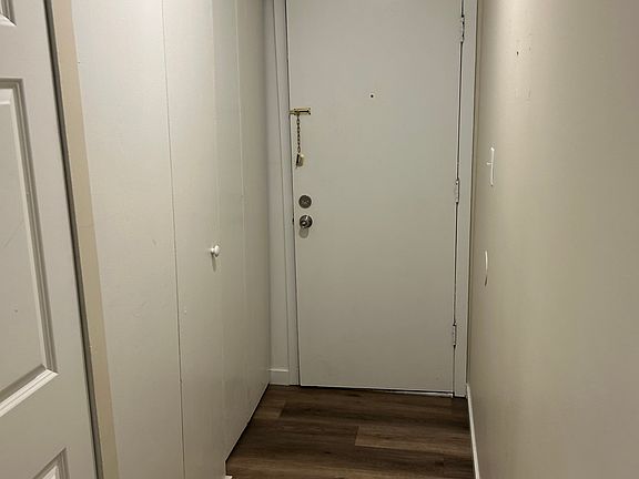 4th image of 9040 Kennedy Ct #1