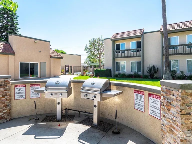 Trask Apartments — Photo 6