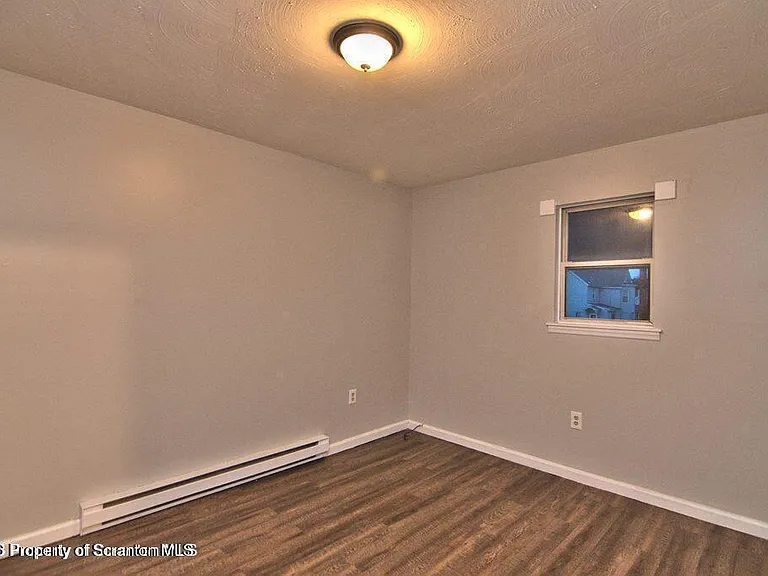 1418 N Main Ave #B — Photo 23