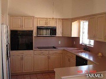 3rd image of 2030 W Saddle Hills Dr