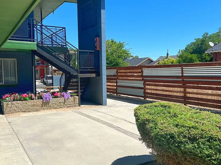 426 Moran St — Photo 5