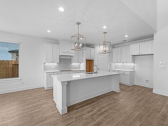 5th image of 616 Juniper Heights Ln