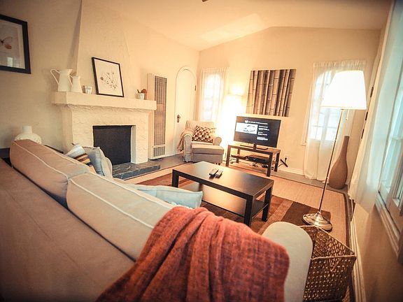 4th image of 2488 N Gower St