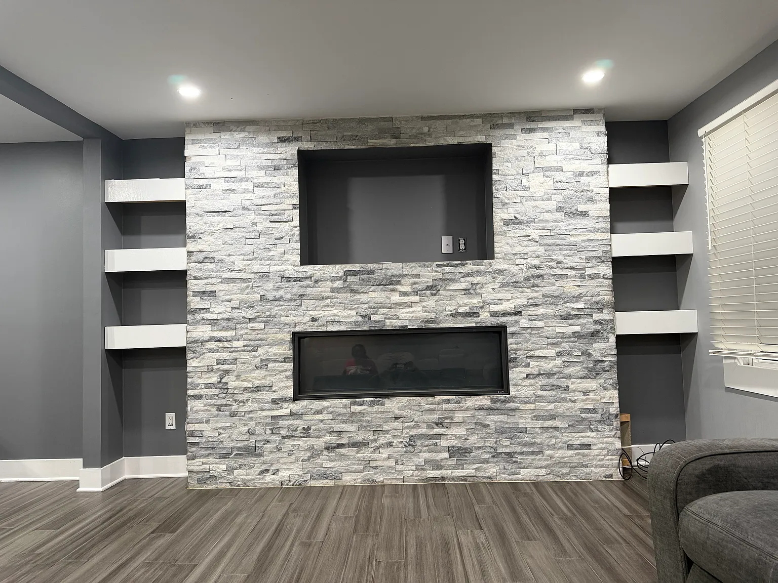 2 bed, 1176 sqft, $2,400 — Photo 1