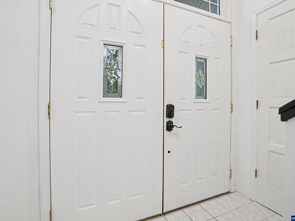 4th image of 790 Ironwood Dr SE
