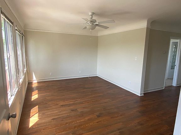 main room. Amazing natural light. Tree right outside window. Great breezes