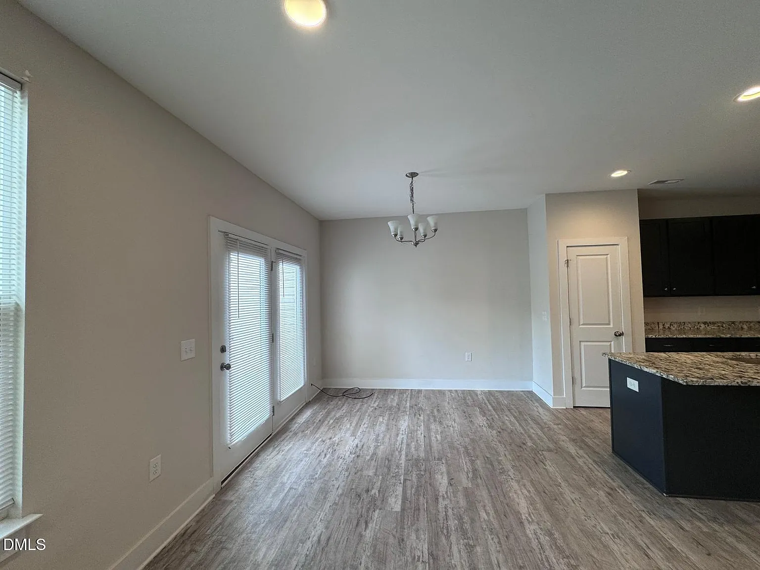 3 bed, 2.5 bath, 1560 sqft, $1,850 — Photo 4
