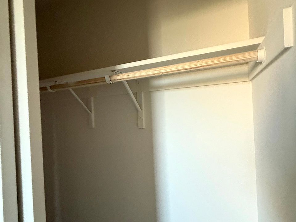 1st image of 1426 Peterson Dr #2B