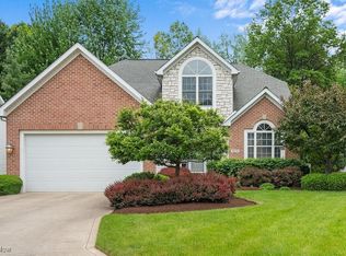 4819 Trails End Ct, Westlake, OH 44145
