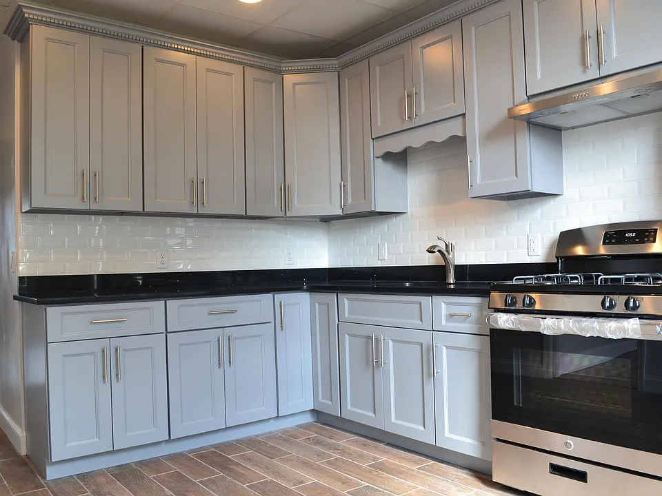 1006 Central Ave #3