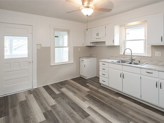 5th image of 445 Imperial St