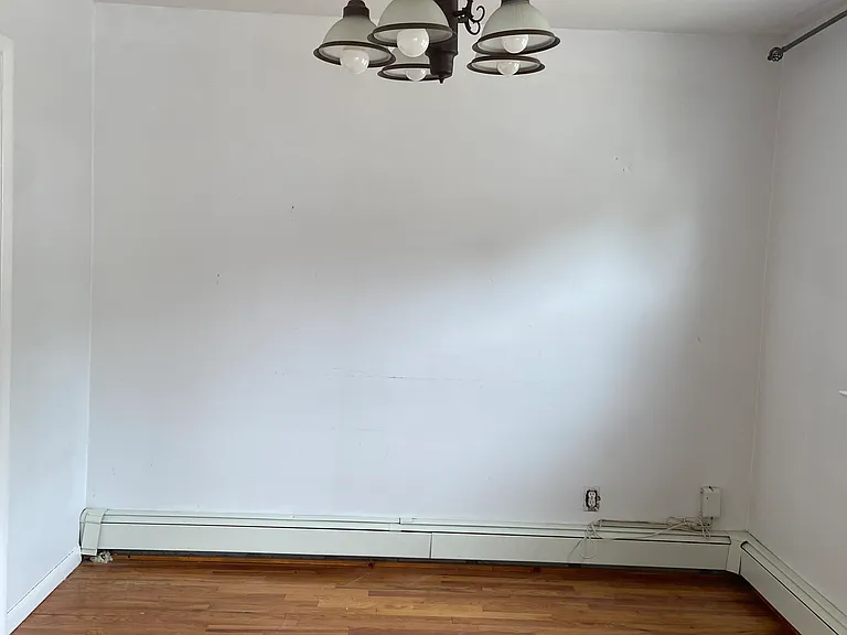 1059 Brighton St #1 — Photo 3