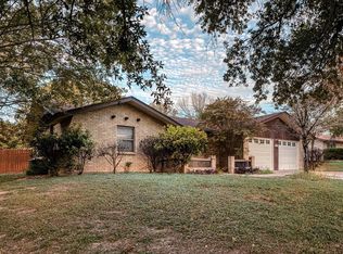 211 Tomahawk Trl, Del Rio, TX 78840