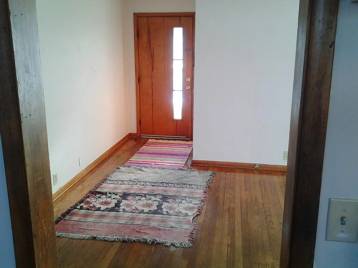 3 bed, 1200 sqft, $1,500 — Photo 3
