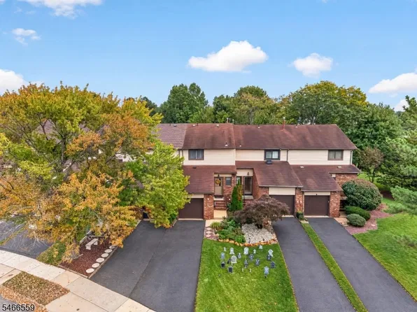 55 Chelsea Cir, Raritan Twp., NJ 08822