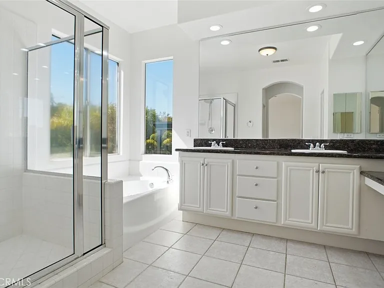 26040 Potter Pl — Photo 6