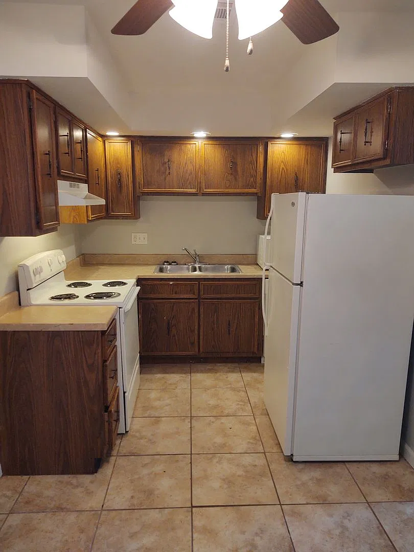 SW 1015 39th St. Bettendorf — Photo 2