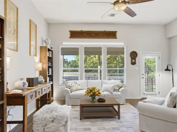 1050 Kenney Fort Xing #13, Round Rock, TX 78665